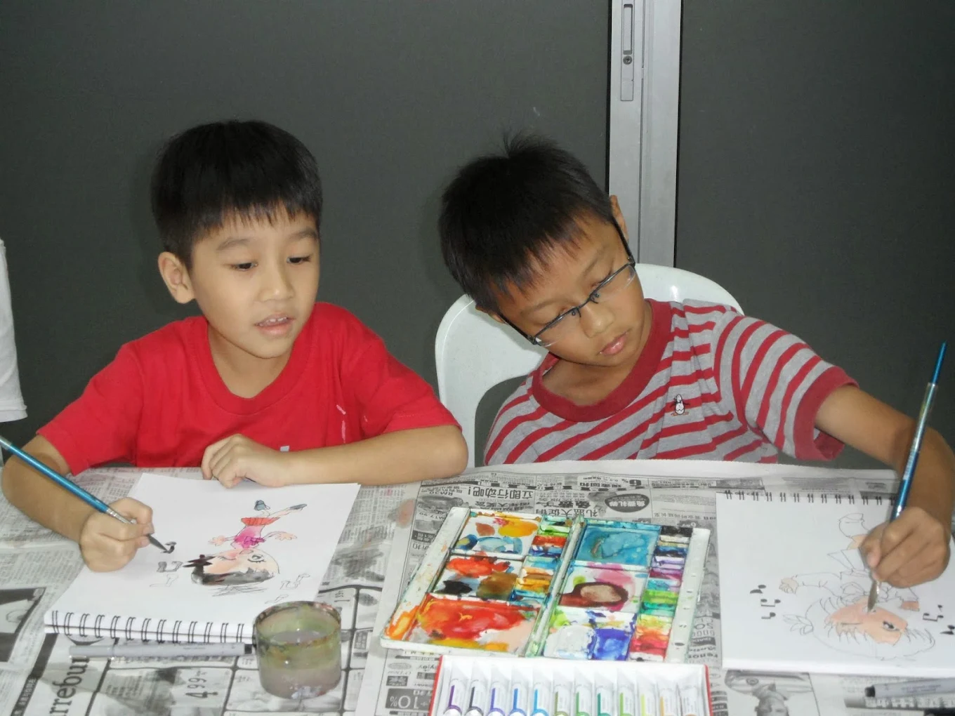 Little Artists — young children watercolour painting
